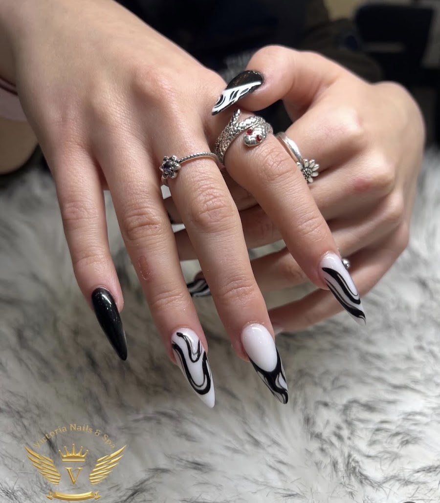 Victoria Nails & SPA work
